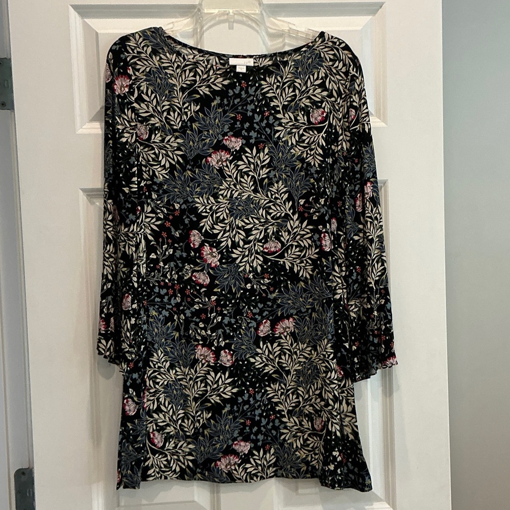 J Jill NWOT Women's Floral Black and Cream Long Sleeve Tunic Top